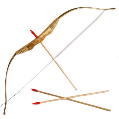 Holzbogen mit Pfeilen mit...