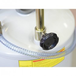 Tepalo surinkimo bakas 80l su išsiurbimu ir išleidimu Tepalo surinkimo bakas 80l su išsiurbimu ir išleidimu