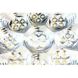 LED Laiptų lempa su judesio jutikliu LED Laiptų lempa su judesio jutikliu