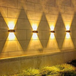 Šoninis LED šviestuvas su saulės panele Šoninis LED šviestuvas su saulės panele