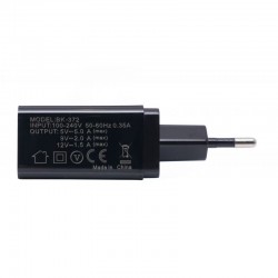 Įkroviklis 220V greito krovimo 2xUSB/ 2.1A +1USB/ QC3.0