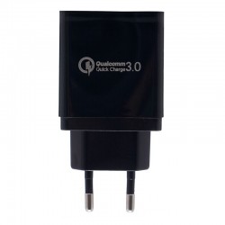 Įkroviklis 220V greito krovimo 2xUSB/ 2.1A +1USB/ QC3.0