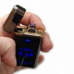 Išskirtinis, stilingas TOYOTA žiebtuvėlis - Plazma Išskirtinis, stilingas TOYOTA žiebtuvėlis - Plazma